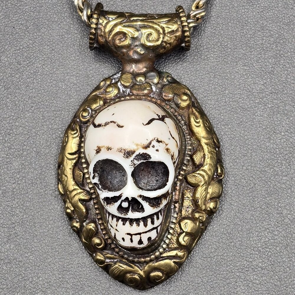 Brass Slider Pendant w Raised Resin Skull & Flower and Fish Motif on 24" Chain - Picture 5 of 10